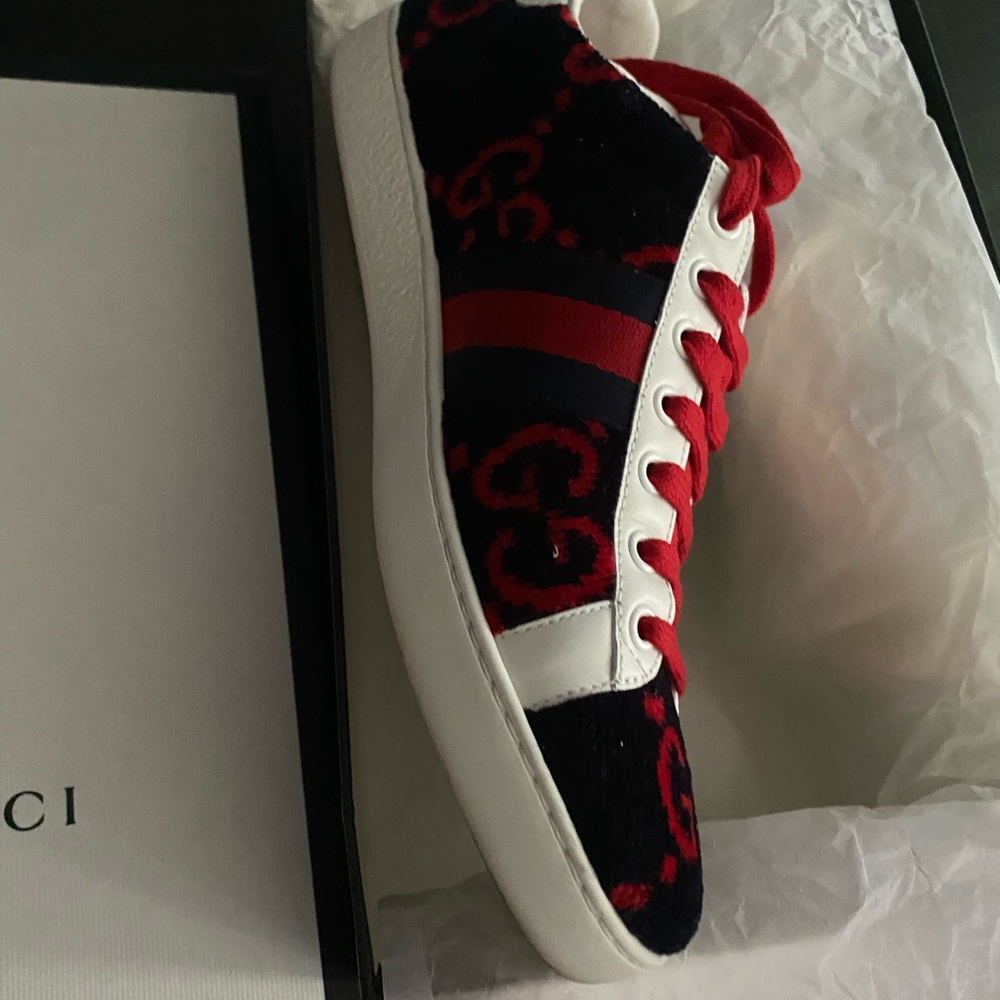 Gucci shoes size 8.5/38.5